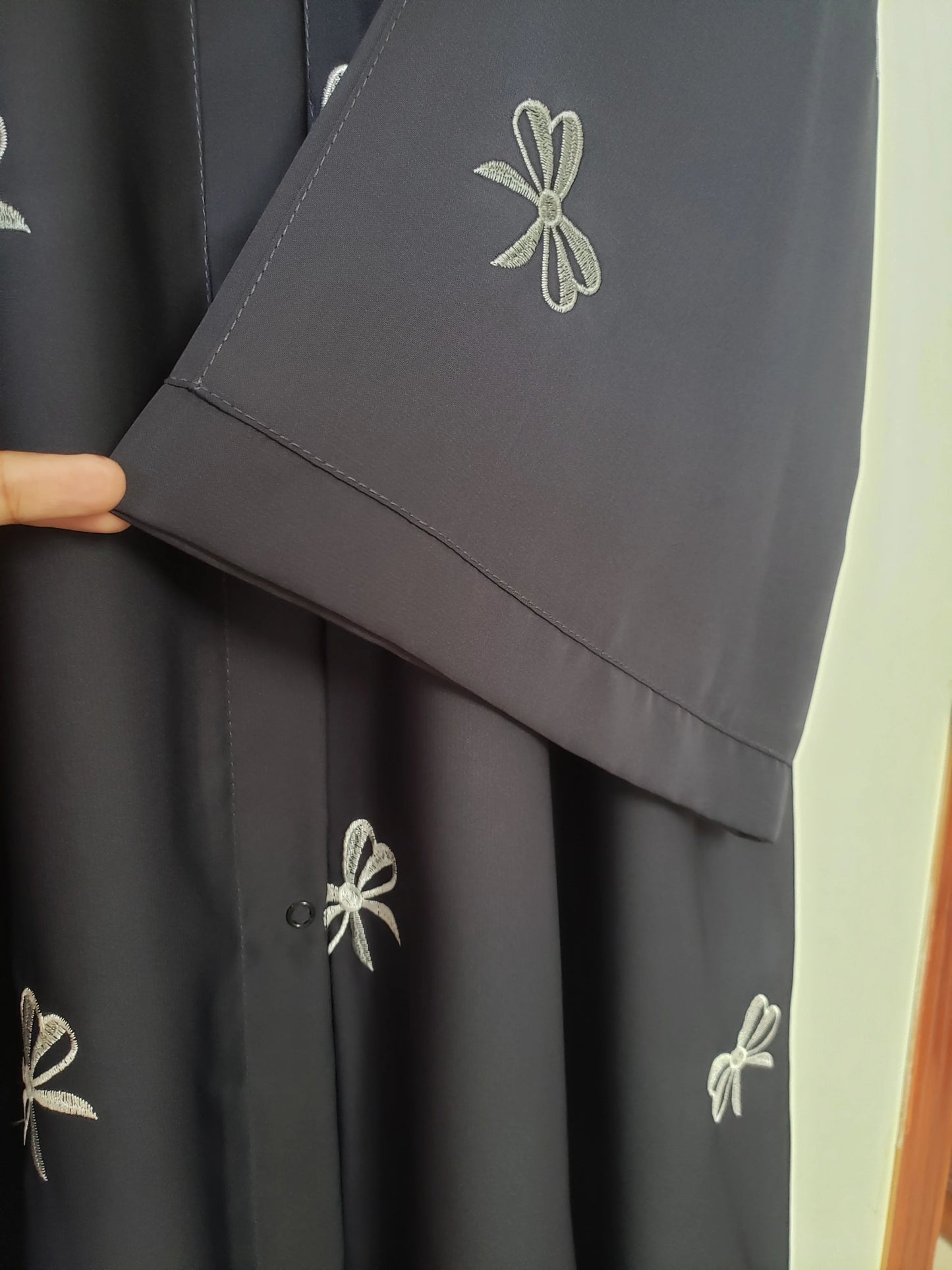 Hale Navy Bow‑detailed Abaya