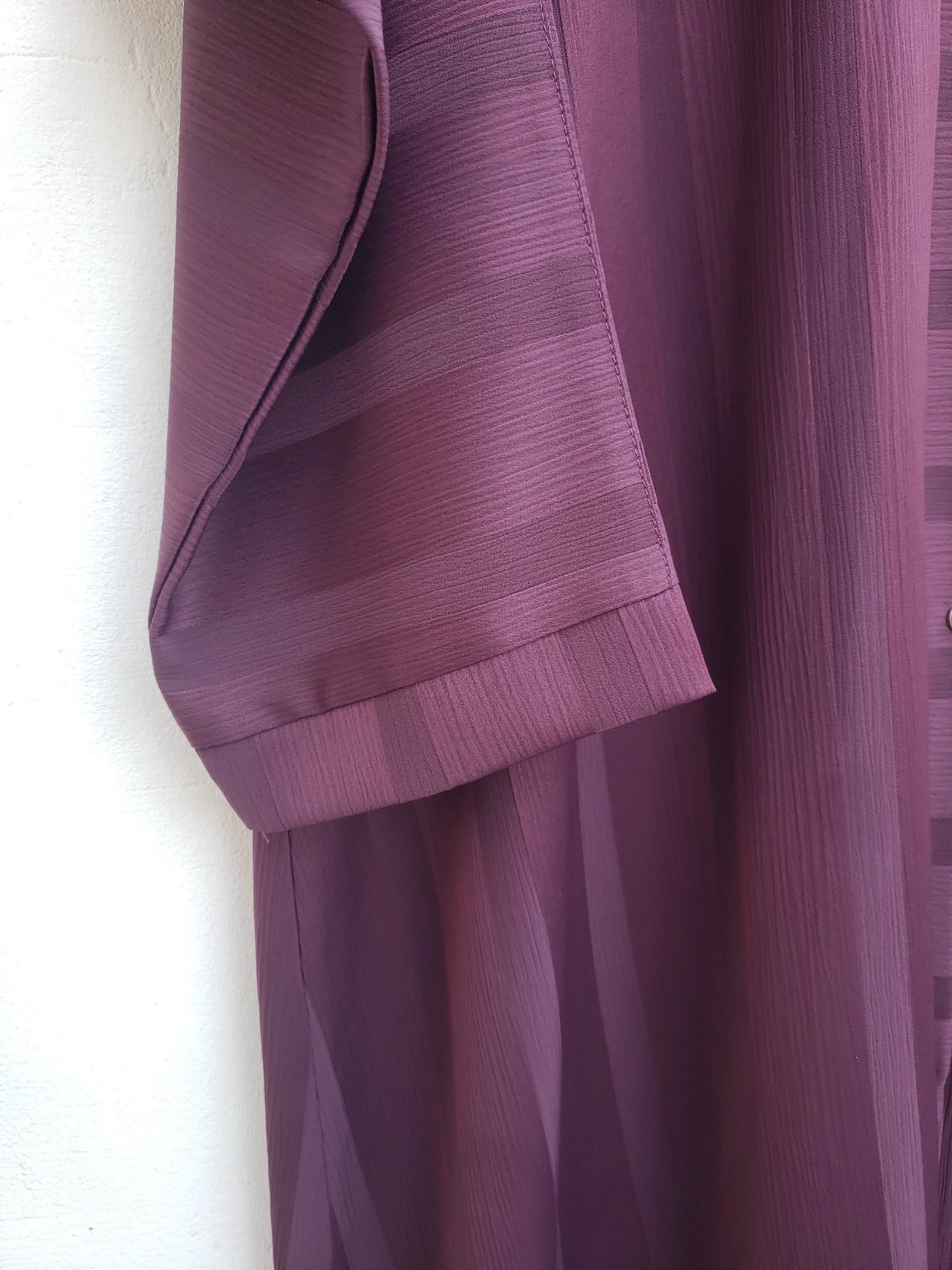 Purple Zoom striped abaya